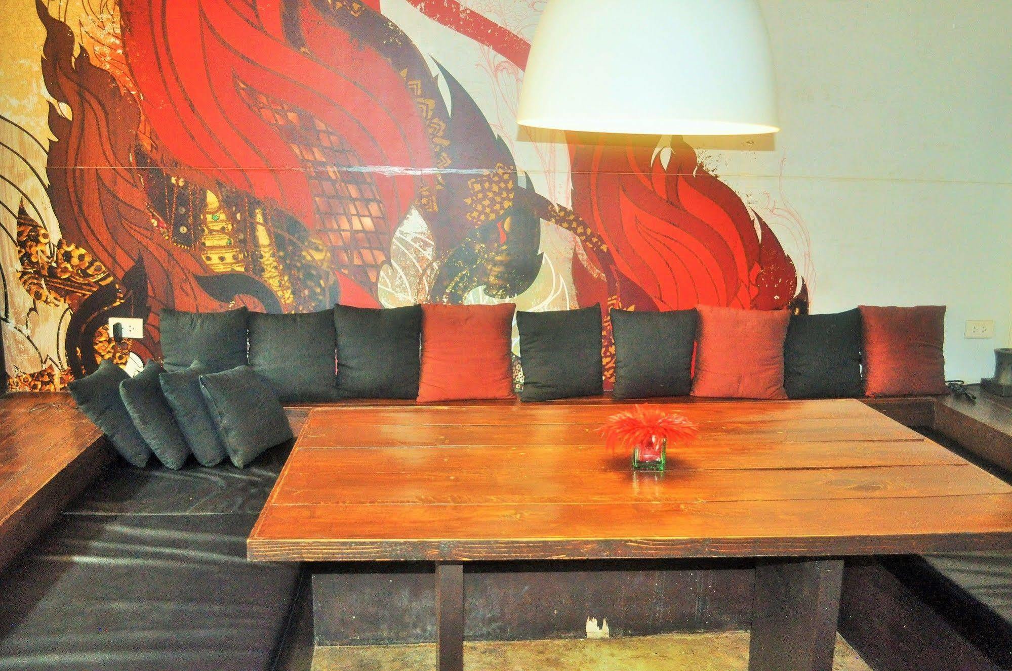 Seven Hotel Bangkok Ngoại thất bức ảnh